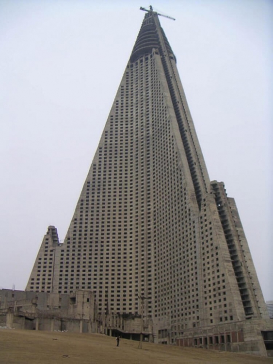 Hotel Ryugyong – Pchjongjang, Severní Korea - Opuštěná místa planety, díl první